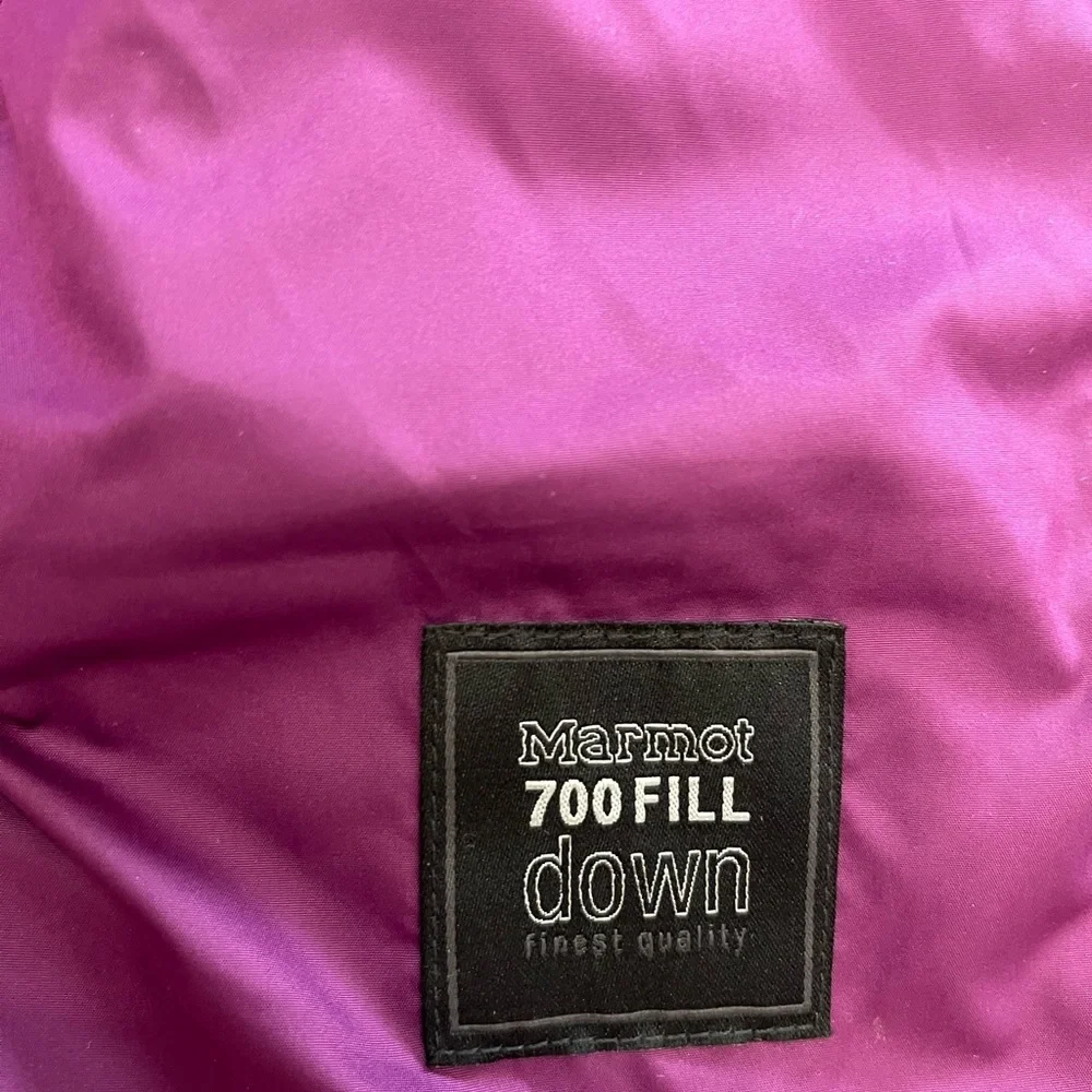 Marmot Puffer Coat with Fur Hood purple girls medium 700 down fill